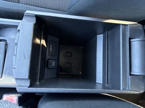 Used 2012 MAZDA MAZDA3 i Sport image 40