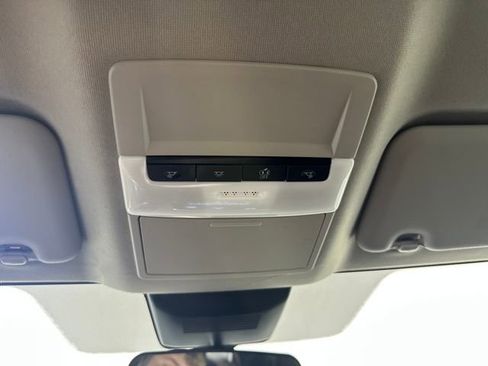 Certified 2025 Nissan Sentra SR image 24