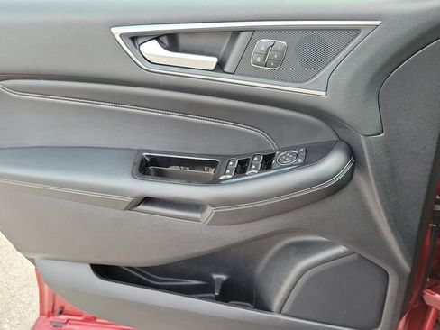 Used 2018 Ford Edge Titanium w/ Equipment Group 302A image 17