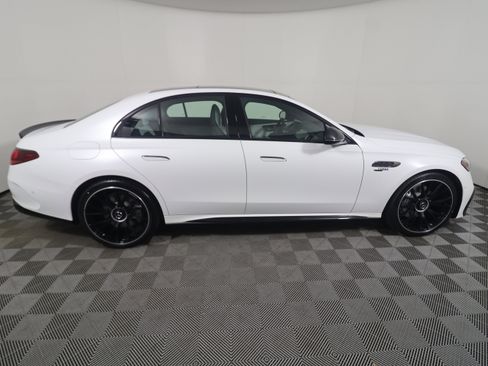 New 2026 Mercedes-Benz E 53 AMG e 4MATIC Sedan image 6
