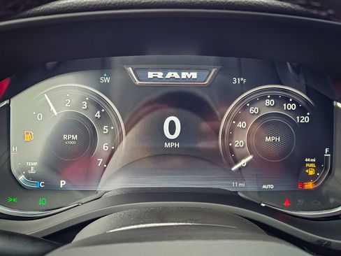 New 2026 RAM 1500 4x4 Crew Cab image 17