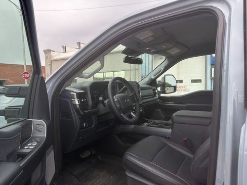 Used 2026 Ford F250 Lariat w/ Chrome Package AWD/4WD image 8
