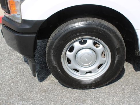 Used 2019 Ford F150 XL w/ Trailer Tow Package image 16