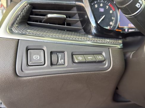 Used 2023 Cadillac XT5 Sportv w/ Technology Package AWD/4WD image 18