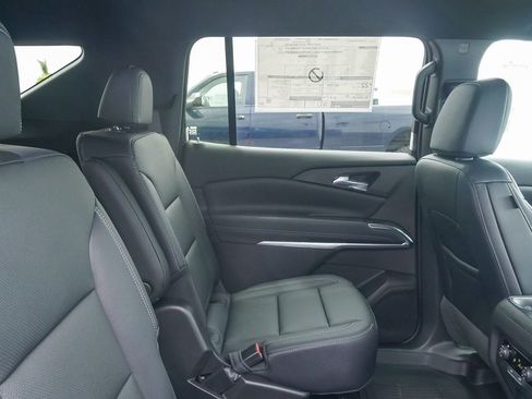 New 2026 Chevrolet Traverse LT w/ Driver Confidence Package FWD image 15