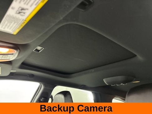 Used 2024 Dodge Durango GT RWD image 14