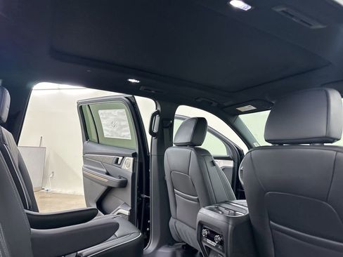 New 2026 Buick Enclave Avenir w/ Super Cruise Package AWD/4WD image 18
