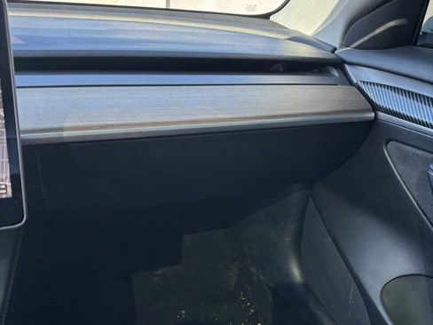 Used 2022 Tesla Model 3 image 11