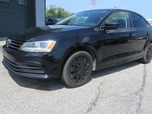 Used 2016 Volkswagen Jetta S FWD image 4