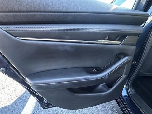 Used 2024 MAZDA MAZDA3 s image 21