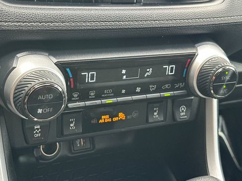 Certified 2023 Toyota RAV4 XLE w/ Convenience Package FWD image 21