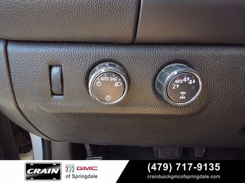 Used 2022 Chevrolet Colorado LT w/ Fleet Safety Package AWD/4WD image 13