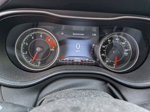 Used 2019 Jeep Cherokee Trailhawk w/ Comfort/Convenience Group AWD/4WD image 9