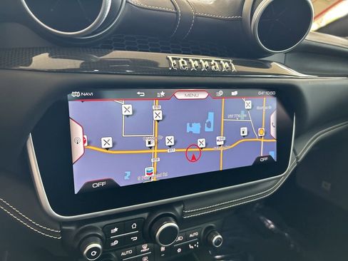 Used 2019 Ferrari Portofino Base image 26