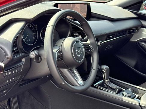 Used 2026 MAZDA MAZDA3 Hatchback w/Premium Plus Pkg image 26