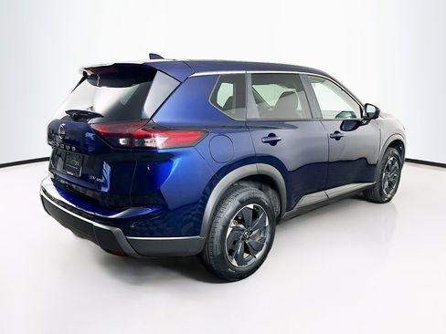 Used 2024 Nissan Rogue SV AWD/4WD image 9