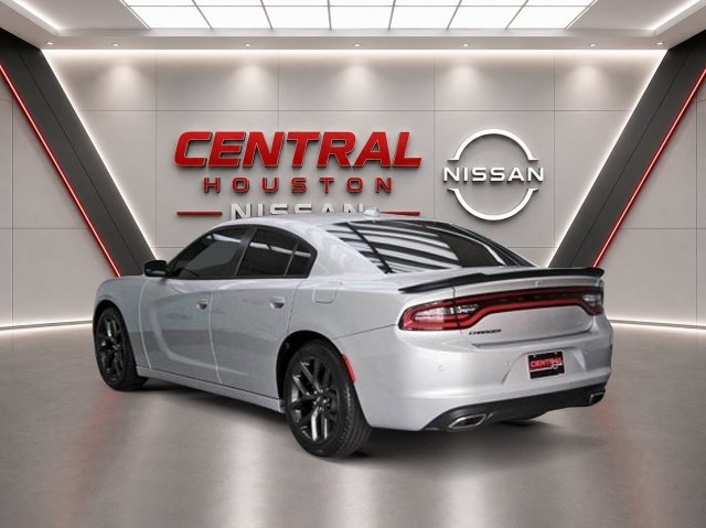 Used 2023 Dodge Charger SXT w/ Blacktop Package RWD image 3