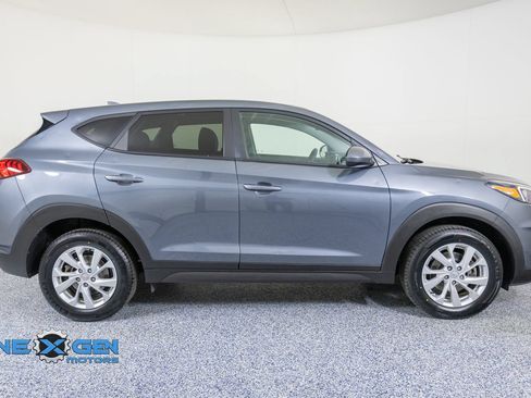 Used 2021 Hyundai Tucson SE w/ Cargo Package FWD image 9