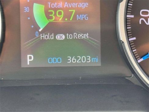 Used 2022 Toyota RAV4 XLE image 26