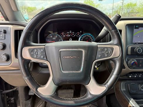 Used 2019 GMC Sierra 2500 Denali w/ Duramax Plus Package AWD/4WD image 15