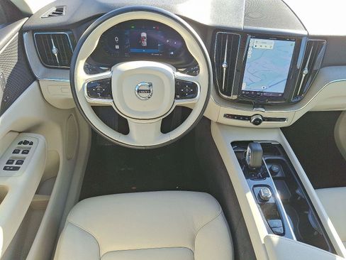 Certified 2023 Volvo XC60 B5 Plus w/ Protection Package Premier image 11