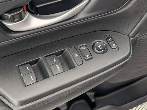 Used 2021 Honda CR-V Special Edition image 11
