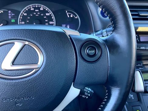 Used 2016 Lexus CT 200h image 24