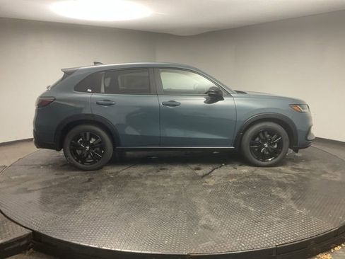 New 2026 Honda HR-V Sport image 8