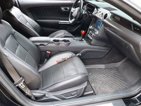 Used 2020 Ford Mustang GT Premium w/ GT Performance Package RWD image 17