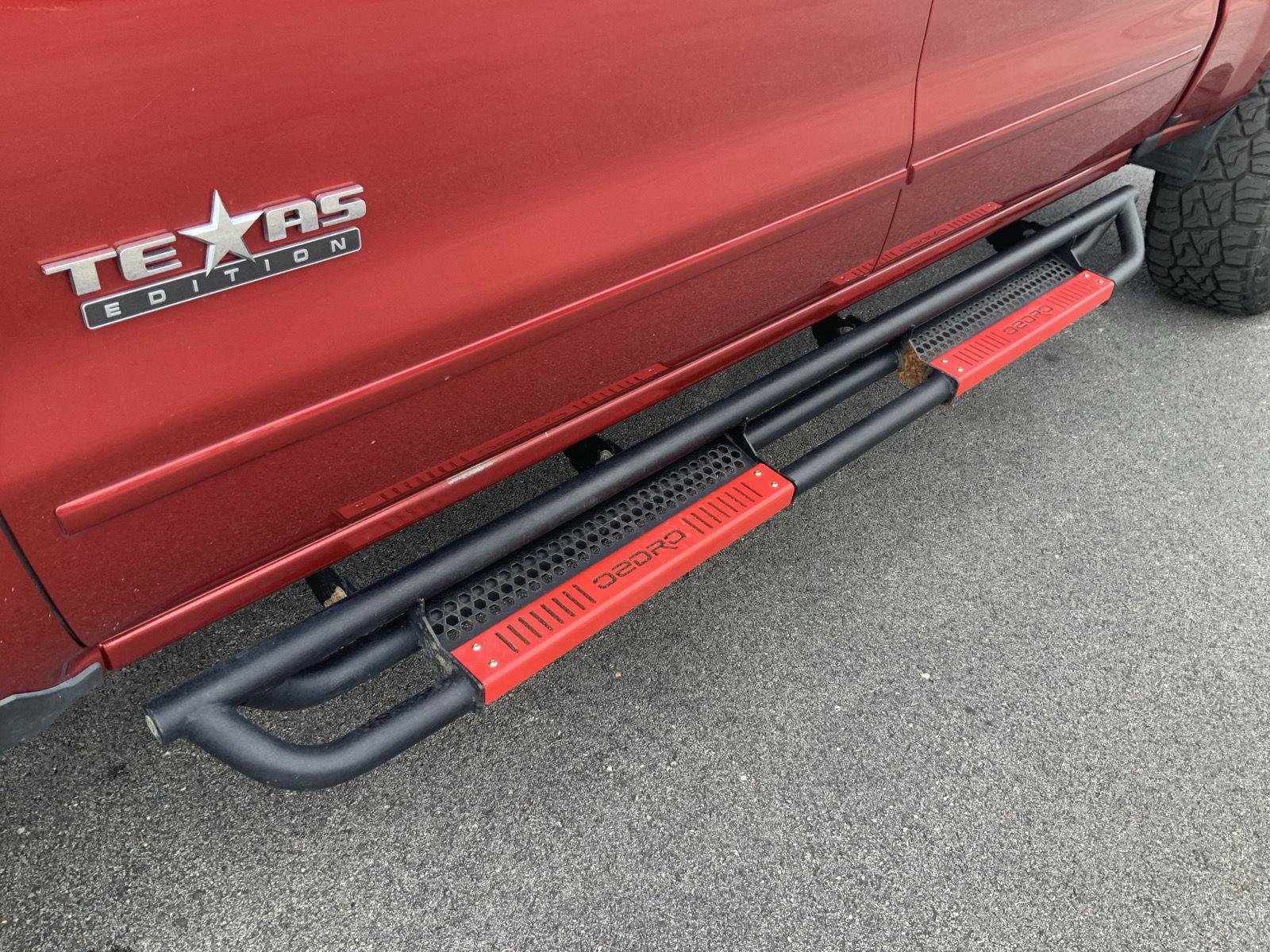 Used 2018 Chevrolet Silverado 1500 LT w/ Texas Edition AWD/4WD image 12