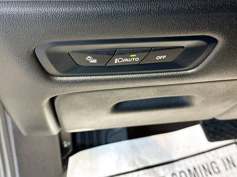 Used 2024 BMW X5 sDrive40i image 11