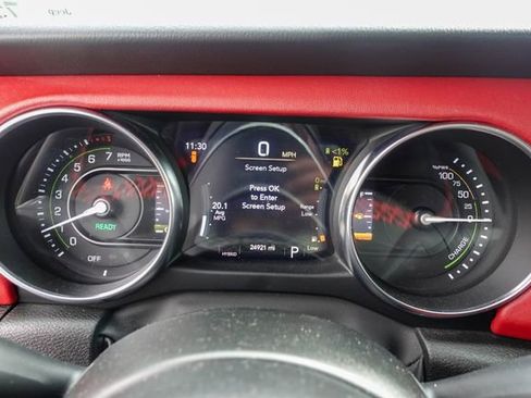 Used 2023 Jeep Wrangler Unlimited Rubicon 4xe image 15