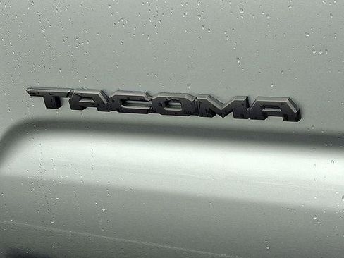 Certified 2023 Toyota Tacoma TRD Sport w/ Advanced Technology Package AWD/4WD image 30