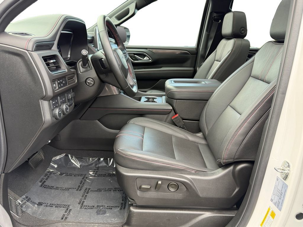 Used 2023 Chevrolet Tahoe RST w/ Luxury Package AWD/4WD image 16