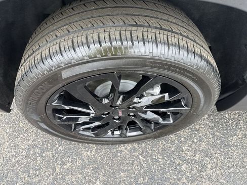 Certified 2024 GMC Terrain SLE w/ Driver Convenience Package image 40