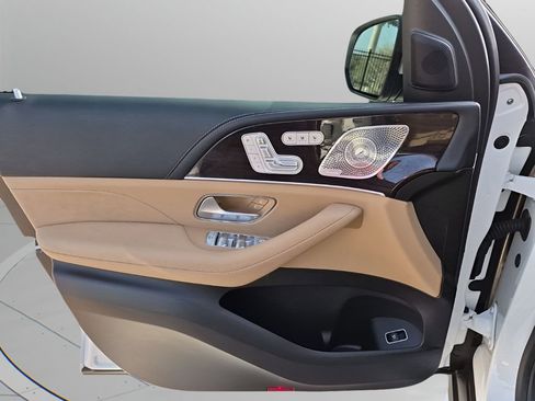 Used 2024 Mercedes-Benz GLS 450 4MATIC image 26