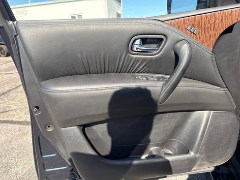 Used 2018 Nissan Armada Platinum w/ Captain Seat Package AWD/4WD image 8