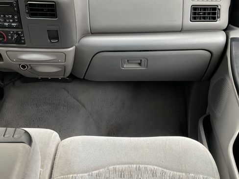 Used 1999 Ford F350 XLT image 21