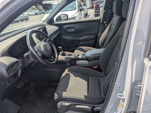 Used 2025 Honda HR-V Sport image 13