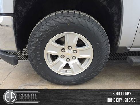 Used 2018 Chevrolet Silverado 1500 LT w/ All Star Edition image 26