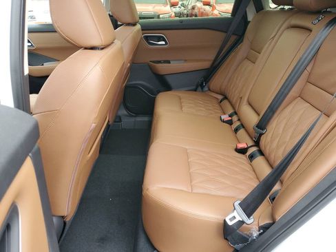 New 2026 Nissan Rogue Platinum w/ Platinum Premium Package AWD/4WD image 10