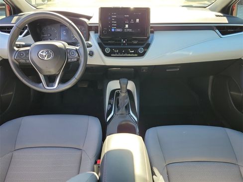 Used 2024 Toyota Corolla SE image 12