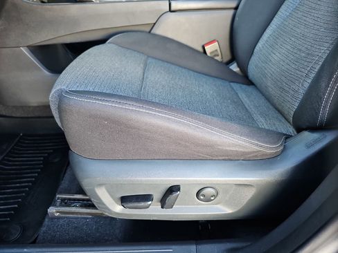 Used 2021 Nissan Rogue SV image 17