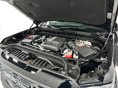 Used 2025 GMC Sierra 1500 Denali Ultimate image 12