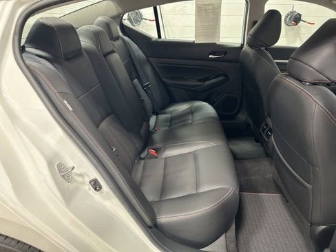 Used 2023 Nissan Altima 2.0 SR FWD image 19