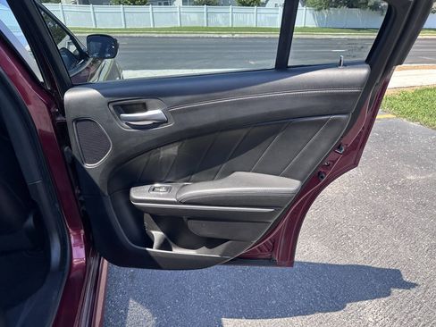 Used 2019 Dodge Charger GT RWD image 13
