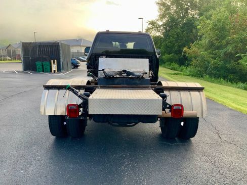 Used 2023 Ford F550 4x4 Crew Cab Super Duty image 9