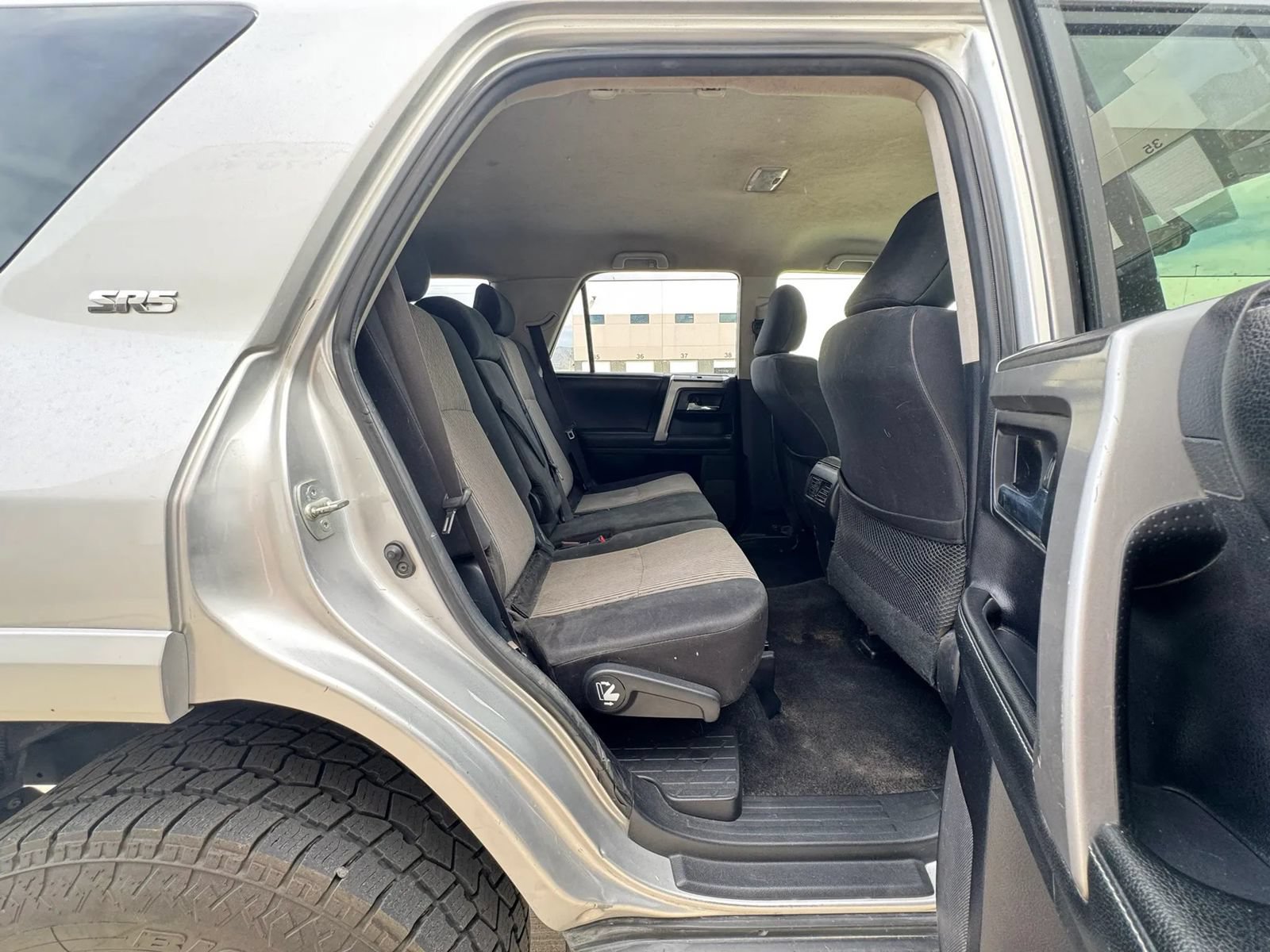Used 2015 Toyota 4Runner SR5 AWD/4WD image 13
