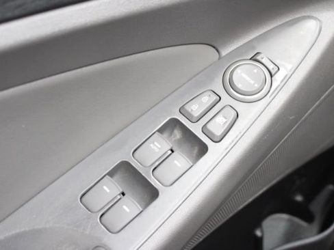 Used 2013 Hyundai Sonata SE FWD image 9