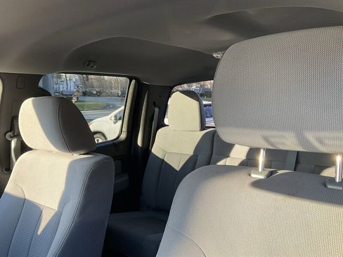 Used 2011 Ford F150 XLT w/ XLT Chrome Pkg image 24